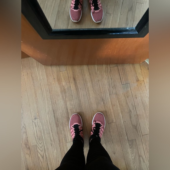 7.5 pink and black Addis’s women’s sneakers. Worn a handful of times. - Picture 10 of 10